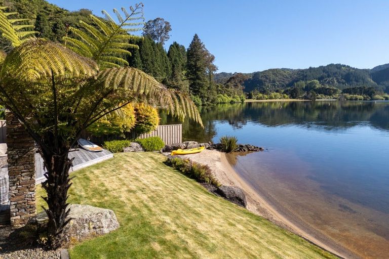 Photo of property in 17 Steep Street, Lake Okareka, Rotorua, 3076
