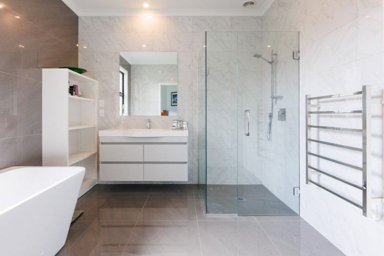 Photo of property in 10 Morocco Terrace, Kelvin Grove, Palmerston North, 4414