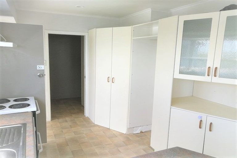 Photo of property in 2/3 Bruce Road, Glenfield, Auckland, 0629