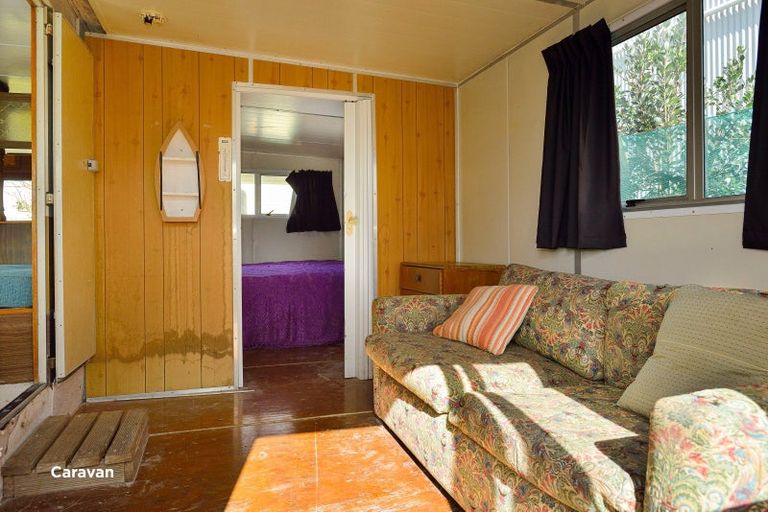 Photo of property in 4 Tarakihi Crescent, Mahia, Nuhaka, 4198