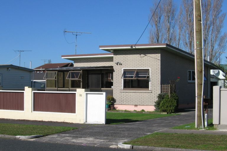 Photo of property in 30b Pine Road, Orewa, 0931