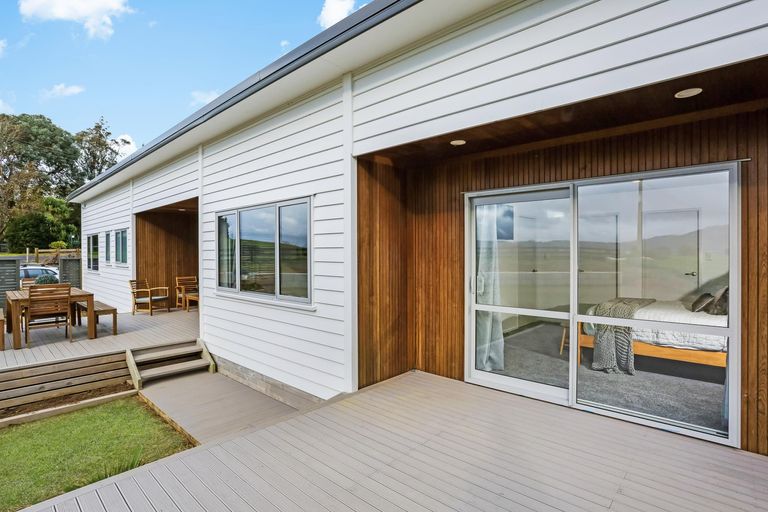 Photo of property in 62 Pioneer Road, Pokeno, 2471