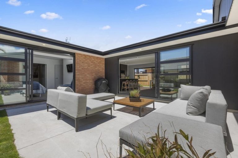 Photo of property in 97 The Boulevard, Papamoa Beach, Papamoa, 3118