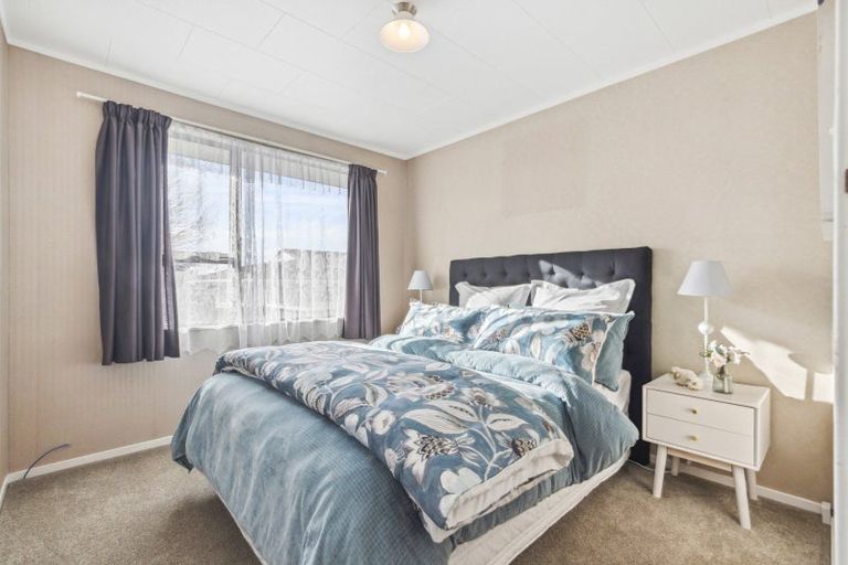 Photo of property in 2/10 Argyle Avenue, Pahurehure, Papakura, 2113