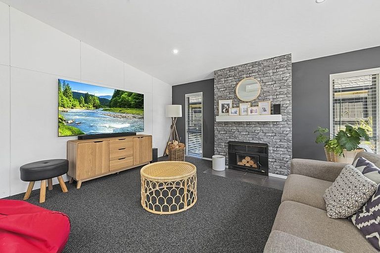 Photo of property in 47 Inverness Drive, Pyes Pa, Tauranga, 3112