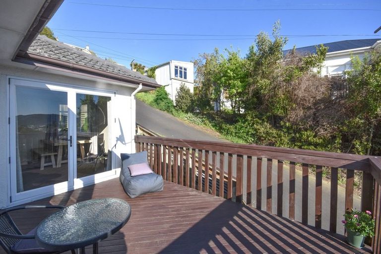Photo of property in 37 Easther Crescent, Kew, Dunedin, 9012
