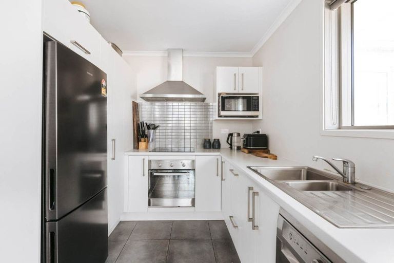 Photo of property in 7 Oka Street, Papamoa Beach, Papamoa, 3118