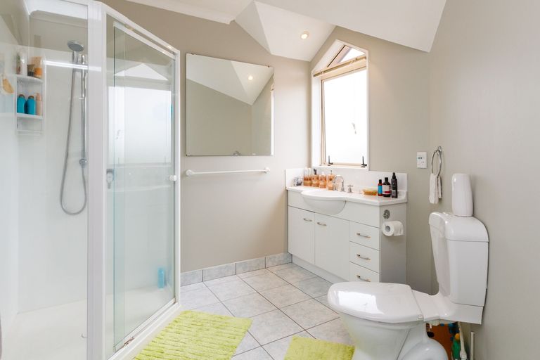 Photo of property in 9 Balmoral Drive, Terrace End, Palmerston North, 4410