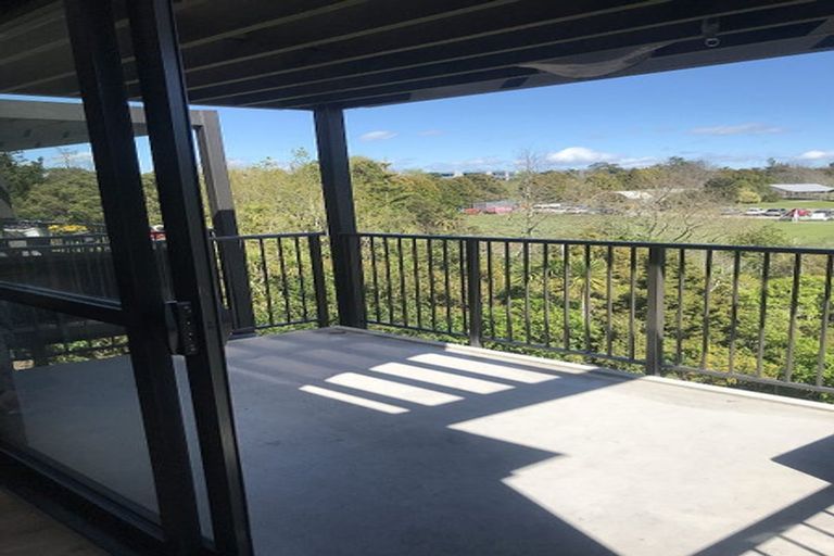Photo of property in Verdant Lane, 40/269 Rosedale Road, Albany, Auckland, 0632