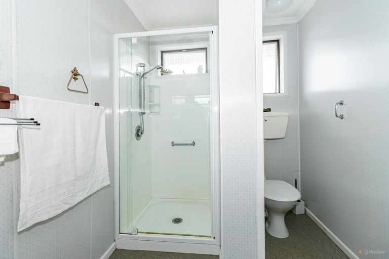 Photo of property in 5-5a Rugby Street, Waimate, 7924