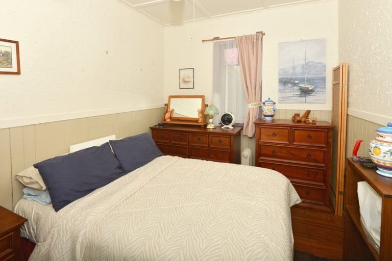 Photo of property in 2 Charles Street, Te Kamo, Whangarei, 0112