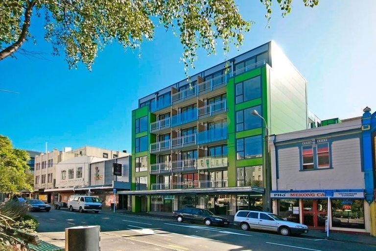 Photo of property in Dual Apartments, 108/142 Vivian Street, Te Aro, Wellington, 6011