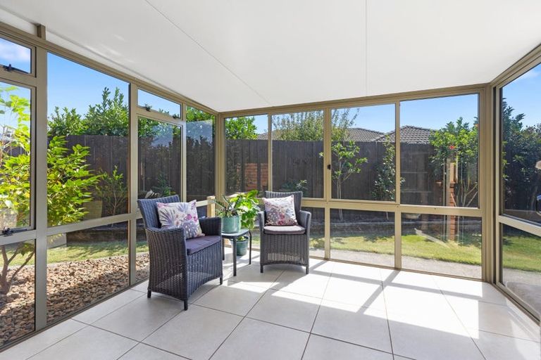 Photo of property in 6 Mcleod Place, Papamoa Beach, Papamoa, 3118