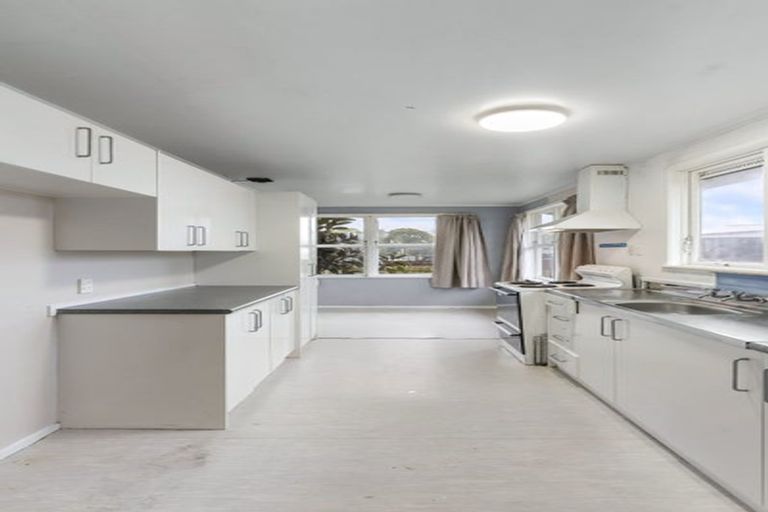 Photo of property in 36 Cargill Street, Papakura, 2110