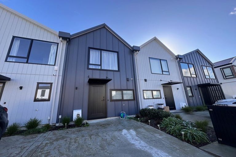 Photo of property in 10 Orongomai Street, Wallaceville, Upper Hutt, 5018