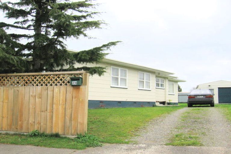 Photo of property in 28 Dewe Avenue, Feilding, 4702