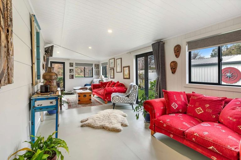 Photo of property in 100 Cole Street, Dannevirke, 4930