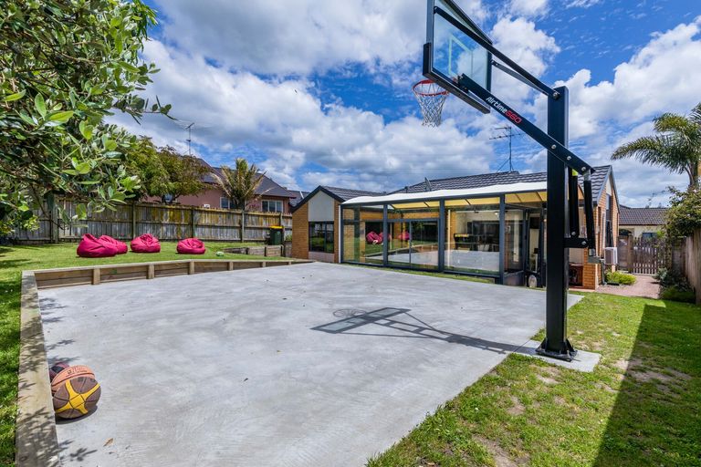 Photo of property in 22 Pyrite Street, Westgate, Auckland, 0614