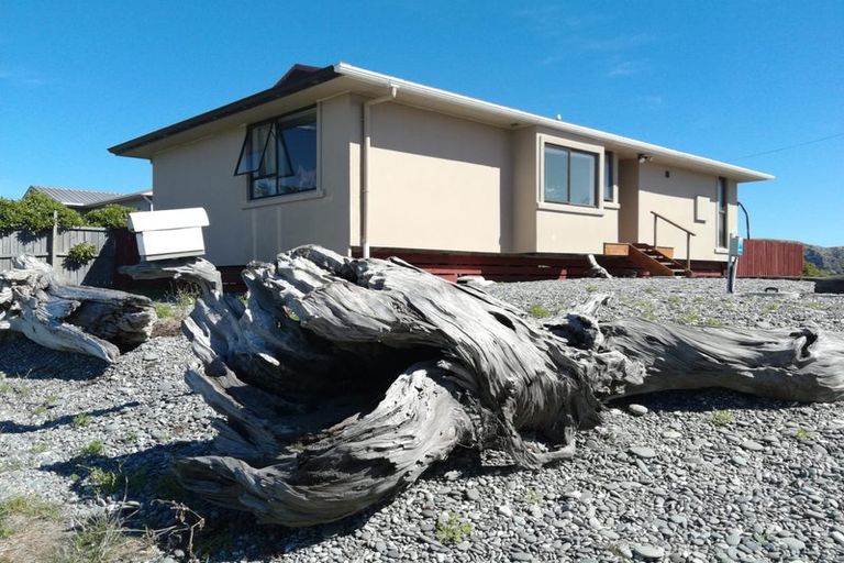 Photo of property in 20 Hillview Road, Birdlings Flat, Little River, 7591