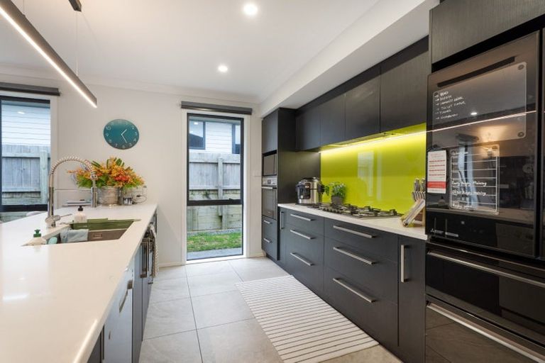 Photo of property in 52 Atherton Terrace, Churton Park, Wellington, 6037