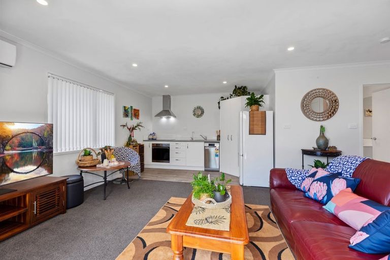 Photo of property in 11 Crest Way, Papamoa, 3118