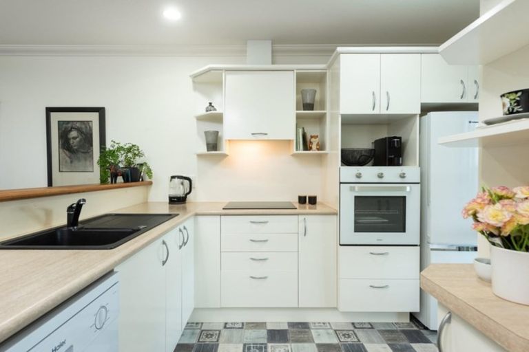 Photo of property in 27 Bell Street, Judea, Tauranga, 3110