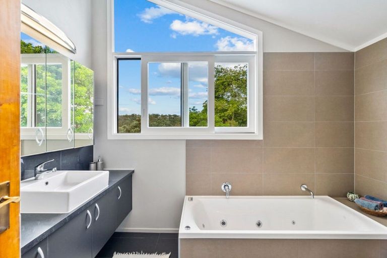 Photo of property in 155 Riverside Drive, Parahaki, Whangarei, 0112