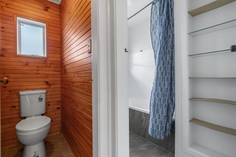 Photo of property in 18 Brocas Avenue, Hillcrest, Hamilton, 3216