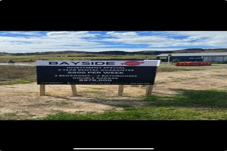 Photo of property in 33 Mataikokako Loop, Kawakawa Bay, 2585