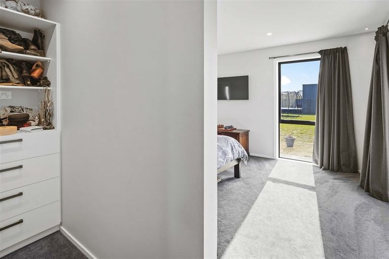 Photo of property in 14 Quail Way, Amberley, 7410