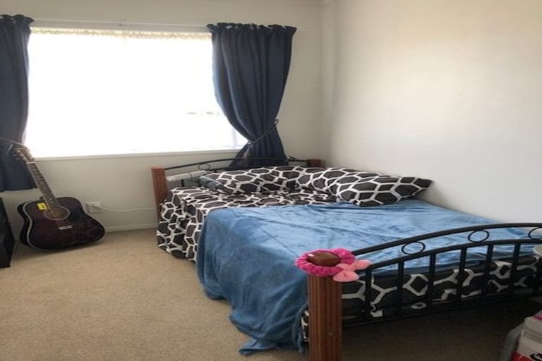 Photo of property in 1/5 Onslow Road, Papakura, 2110