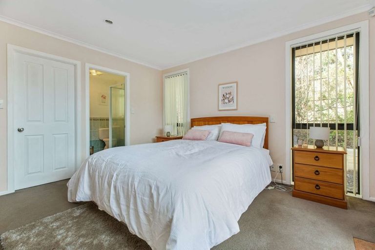 Photo of property in 10 Redcastle Drive, East Tamaki, Auckland, 2013