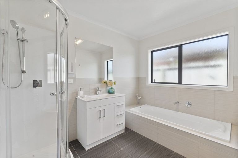 Photo of property in 20 Sirius Crescent, Rototuna North, Hamilton, 3210