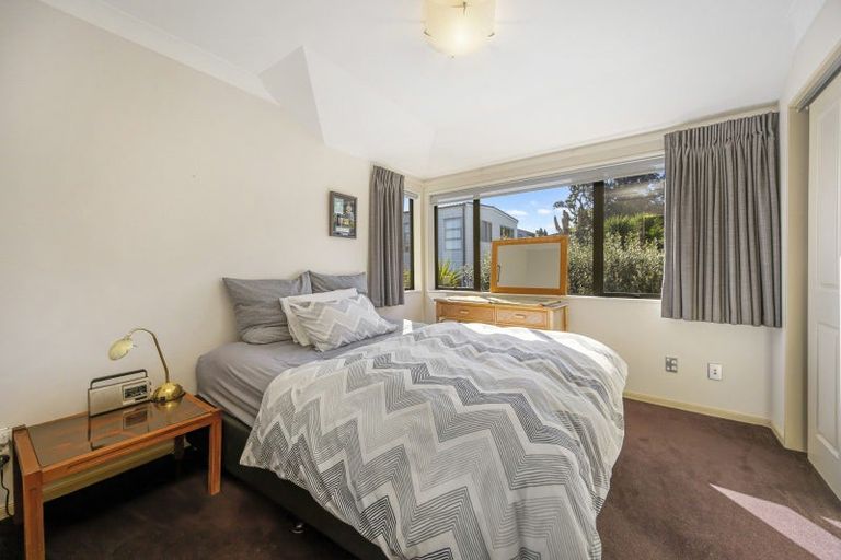 Photo of property in 34a Seaview Road, Castor Bay, Auckland, 0620
