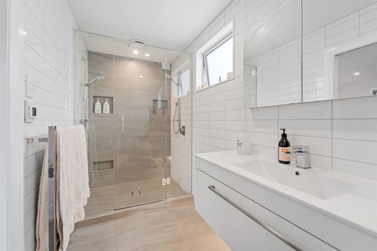 Photo of property in 640 Whangaparaoa Road, Stanmore Bay, Whangaparaoa, 0932