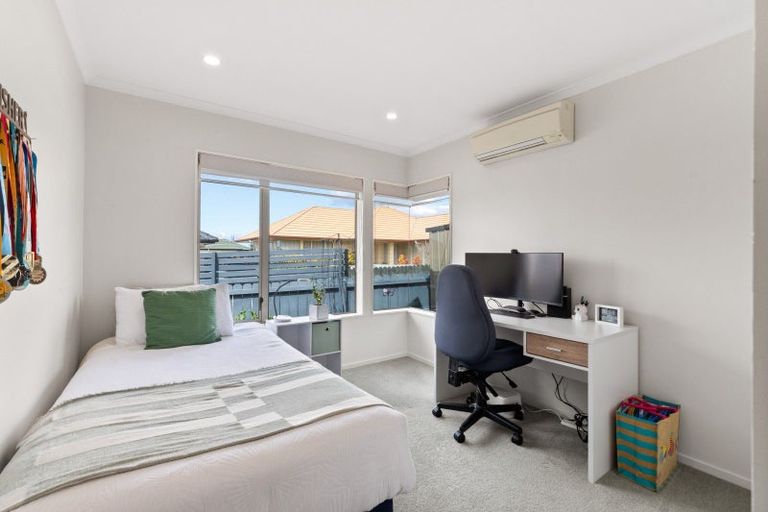 Photo of property in 26 Nanleen Rise, Manurewa, Auckland, 2105