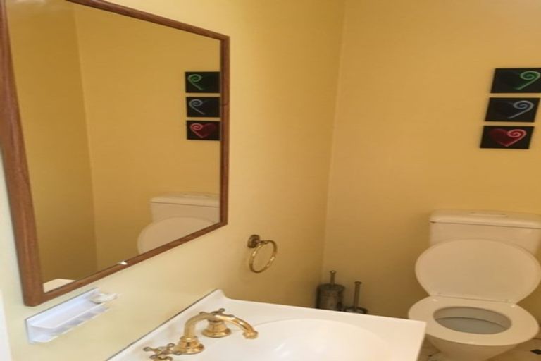 Photo of property in 12 French Street, Moturoa, New Plymouth, 4310