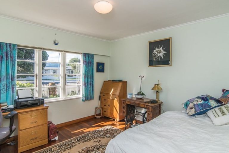 Photo of property in 26 Bluegum Road, Paraparaumu Beach, Paraparaumu, 5032