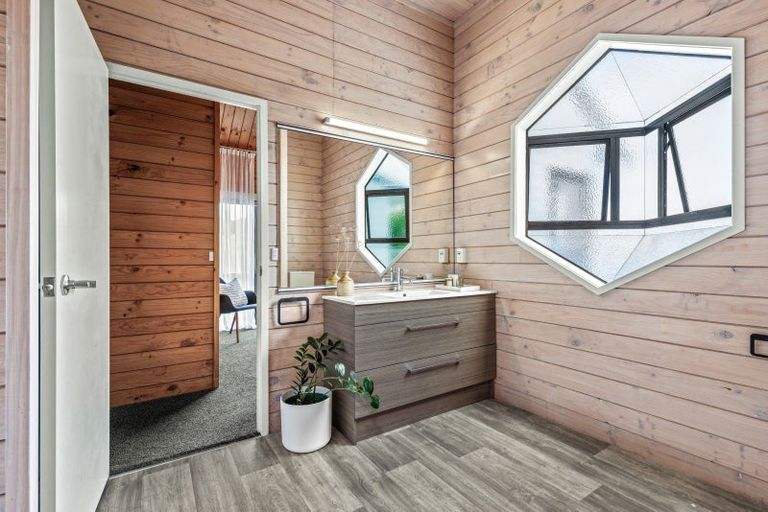 Photo of property in 51 Fidelis Avenue, Snells Beach, 0920