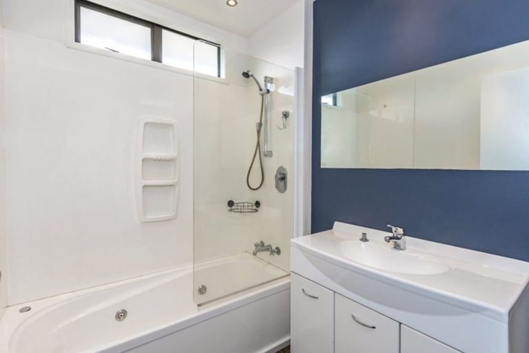 Photo of property in 23a Burnridge Place, Belfast, Christchurch, 8051