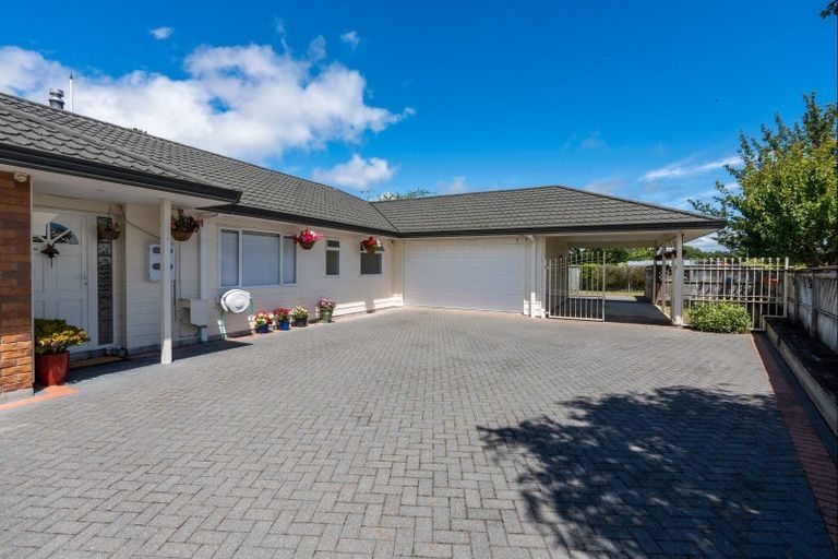 Photo of property in 38 Balmoral Drive, Hilltop, Taupo, 3330