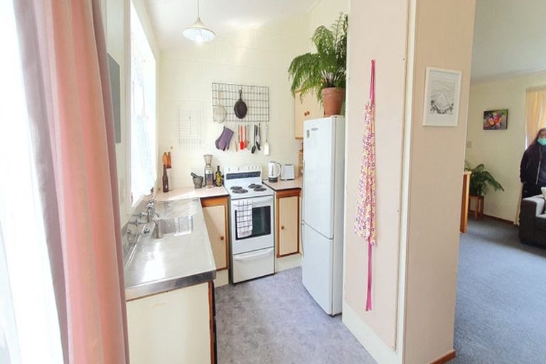 Photo of property in 2/50 Buckley Road, Southgate, Wellington, 6023