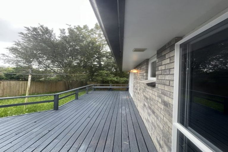 Photo of property in 3a Christina Avenue, Te Atatu South, Auckland, 0602