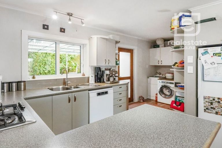 Photo of property in 95 Wallace Road, Mangere Bridge, Auckland, 2022