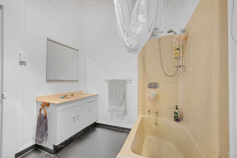 Photo of property in 2634 Mountain Road, Tariki, Stratford, 4394