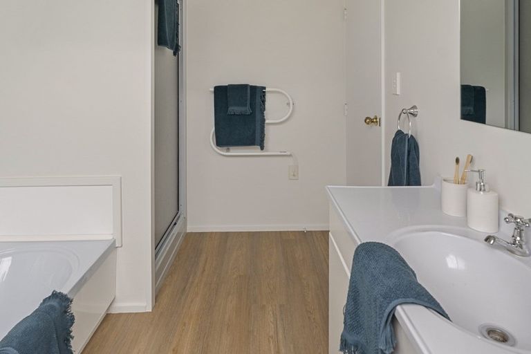 Photo of property in 1 Vining Crescent, Stoke, Nelson, 7011