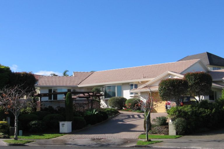 Photo of property in 7 Delray Place, Shamrock Park, Auckland, 2016