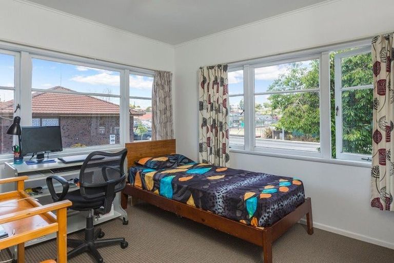 Photo of property in 65 Wellington Street, Howick, Auckland, 2014