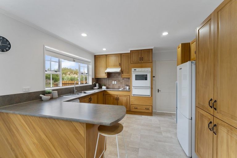 Photo of property in 9 Old Coach Road South, Otaki Beach, Otaki, 5512