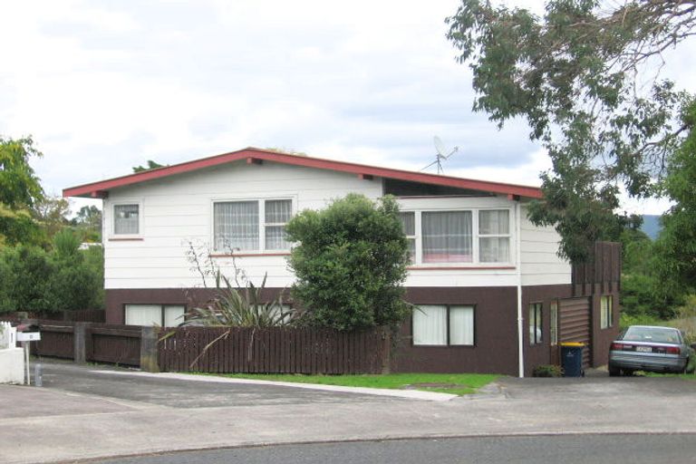 Photo of property in 10 South Pacific Place, Henderson, Auckland, 0612